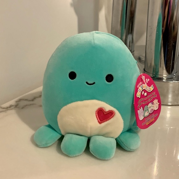 Squishmallows Other - BNWT 5” Zobey Valentine’s Squishmallow